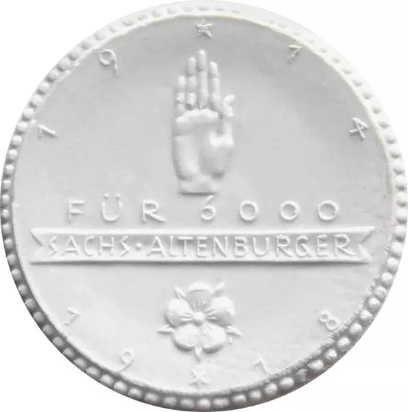 Porzellanmedaille Leuchtenburg (Thüringen) Kriegergedenkstätte Gefallene Sachsen-Altenburger 1922