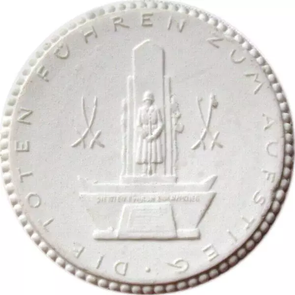 Porzellanmedaille Auf die Einweihung des Denkmals für Gefallene des Ersten Weltkriegs 1922