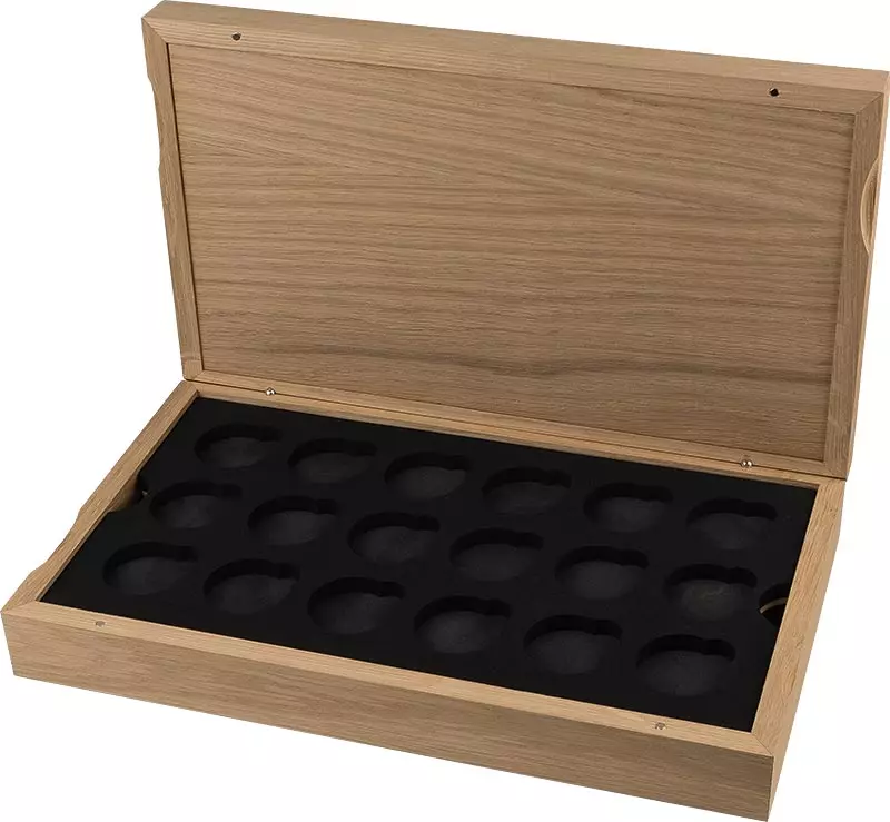 Holz-Kassette mit 18 Aussparungen und Zertifikatsfach