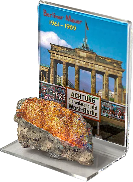 Original-Stück der Berliner Mauer in dekorativem Acryl-Präsentationsständer