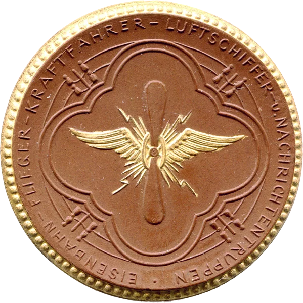 Porzellanmedaille Dresden Auf das Treffen der Verkehrstruppen am 6. - 8. Mai 1922 mit Golddekor