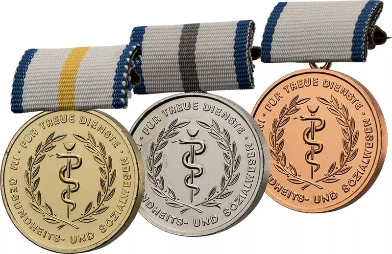 DDR Auszeichnungen für Treue Dienste im Gesundheitswesen